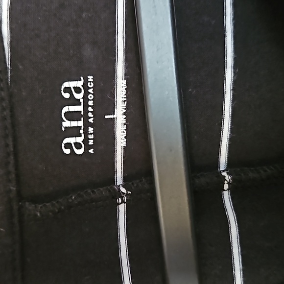 a.n.a. a new york approach shirt. Size L - Picture 2 of 6